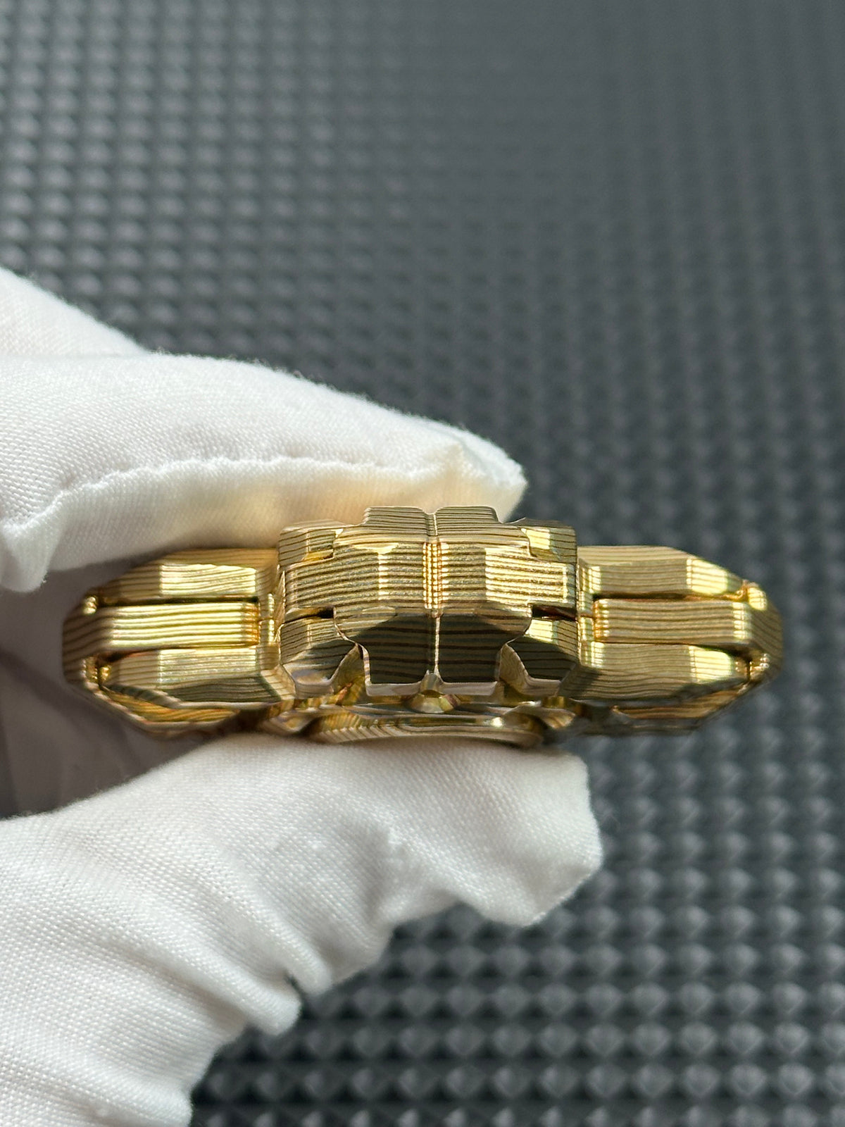 Armor Pie Shell Opening Copper