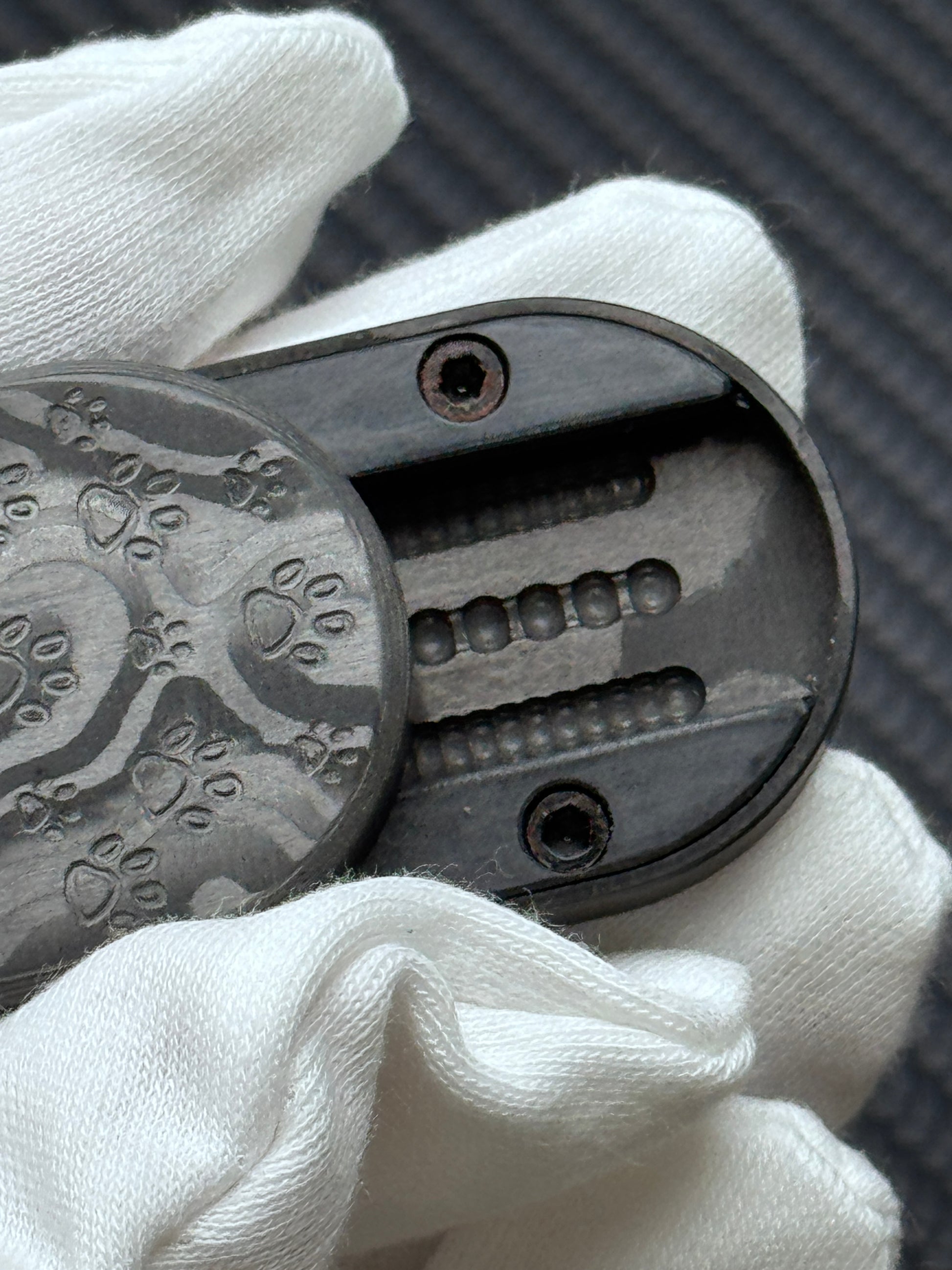F2 Carbon Damascus