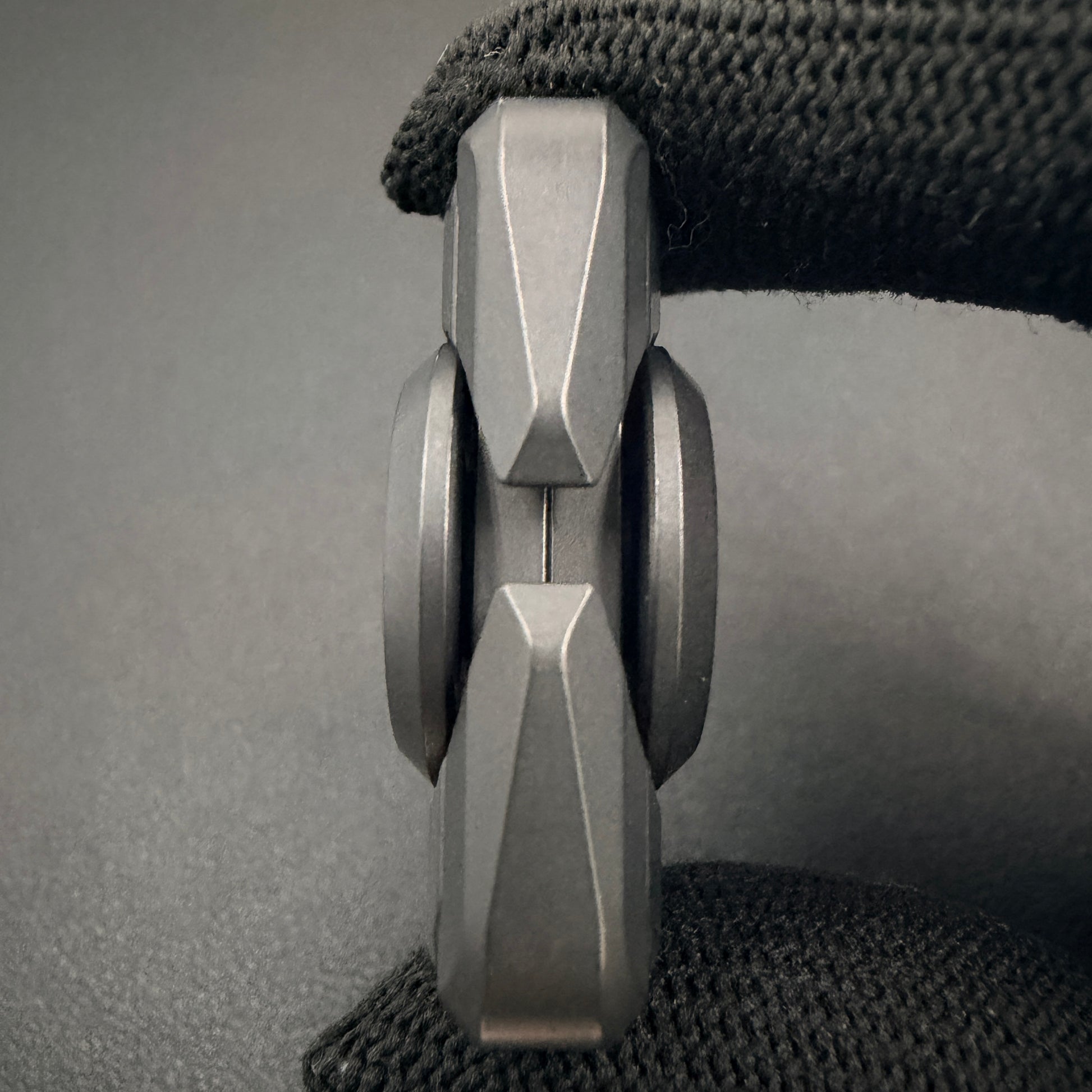 Spin Armor Zirconium