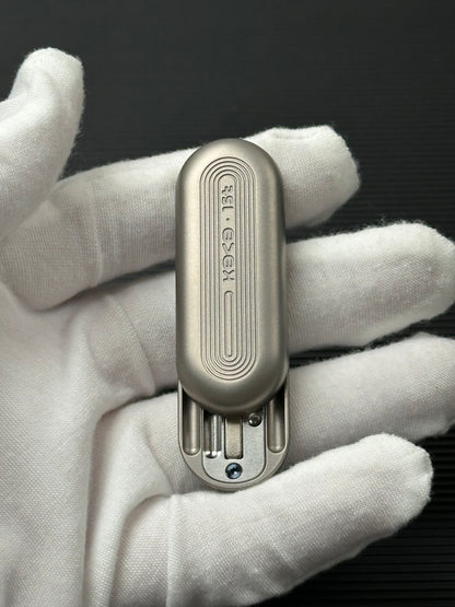 Floating Cloud Titanium