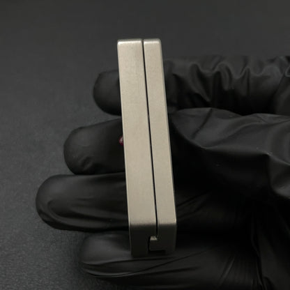 Plane Titanium