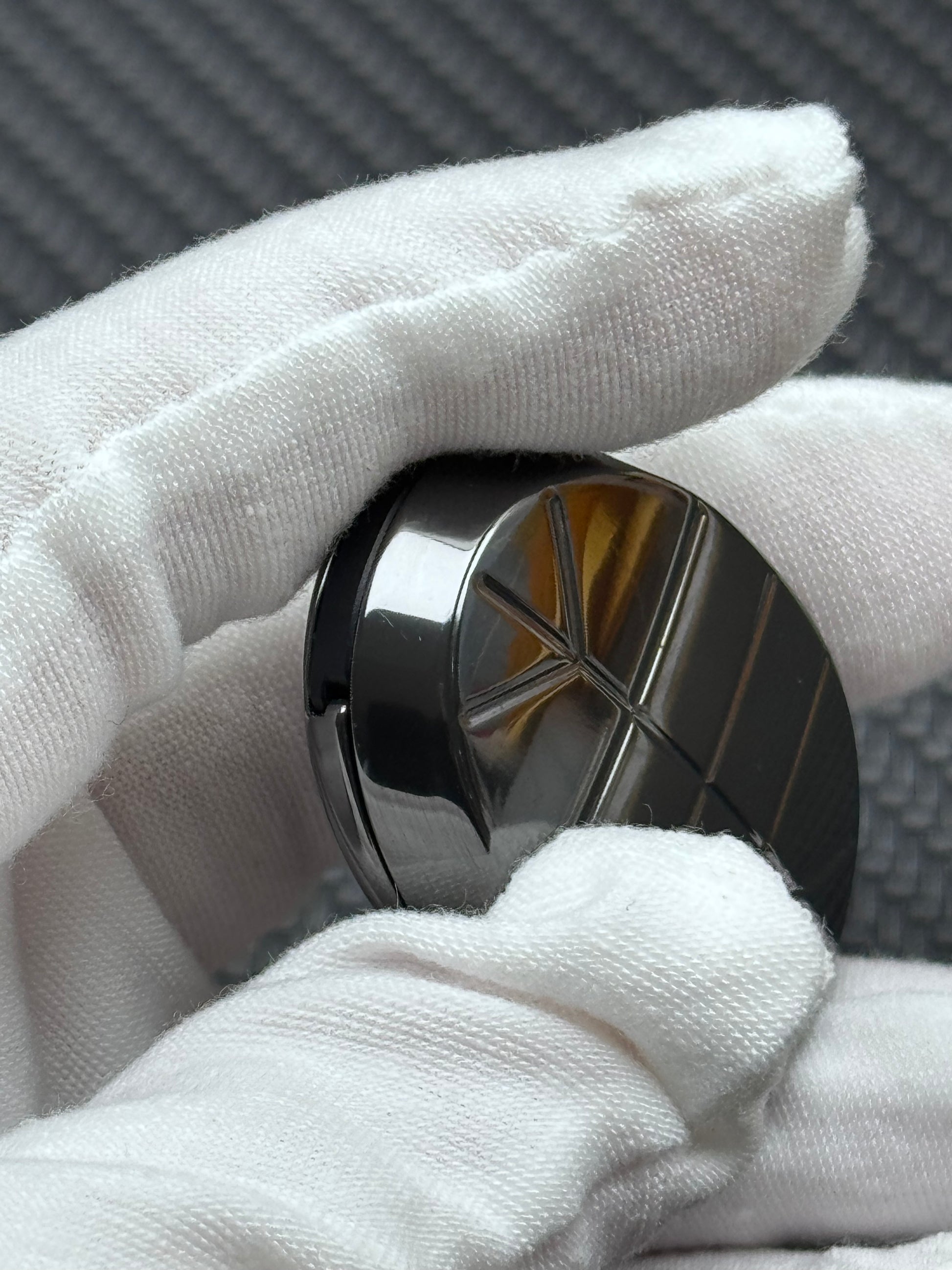 Jingle Beetle Zirconium