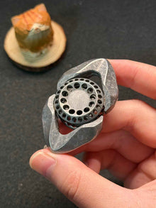 Lark EDC Samsara dm Crystallized Titanium