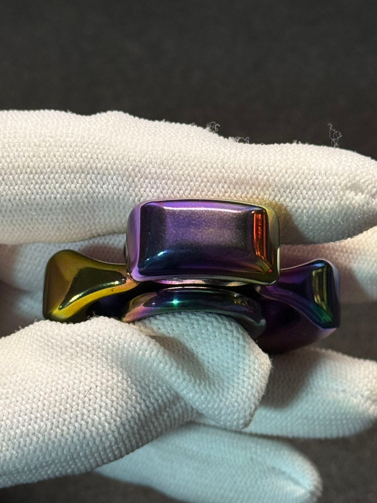 Three-Leaf Horizon Tungsten