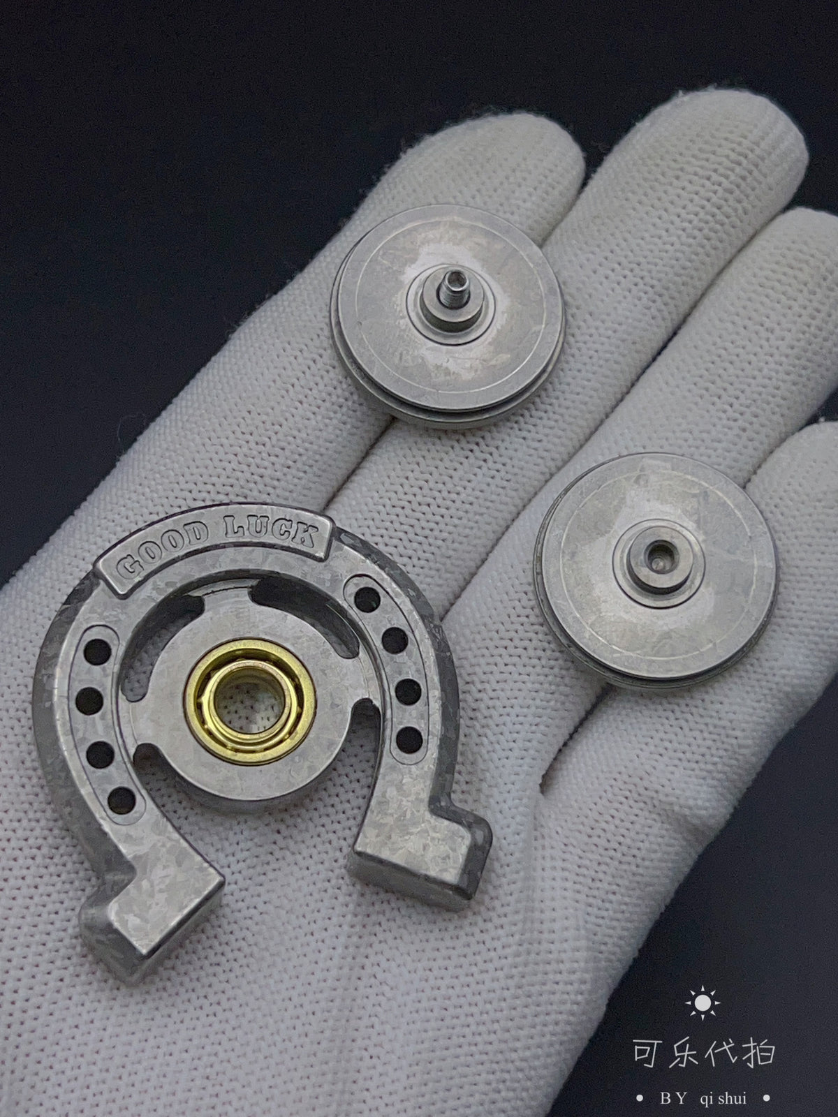 Lucky Horseshoe Crystallized Titanium