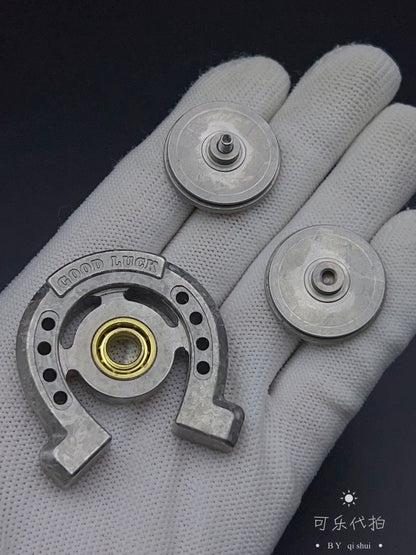 Lucky Horseshoe Crystallized Titanium