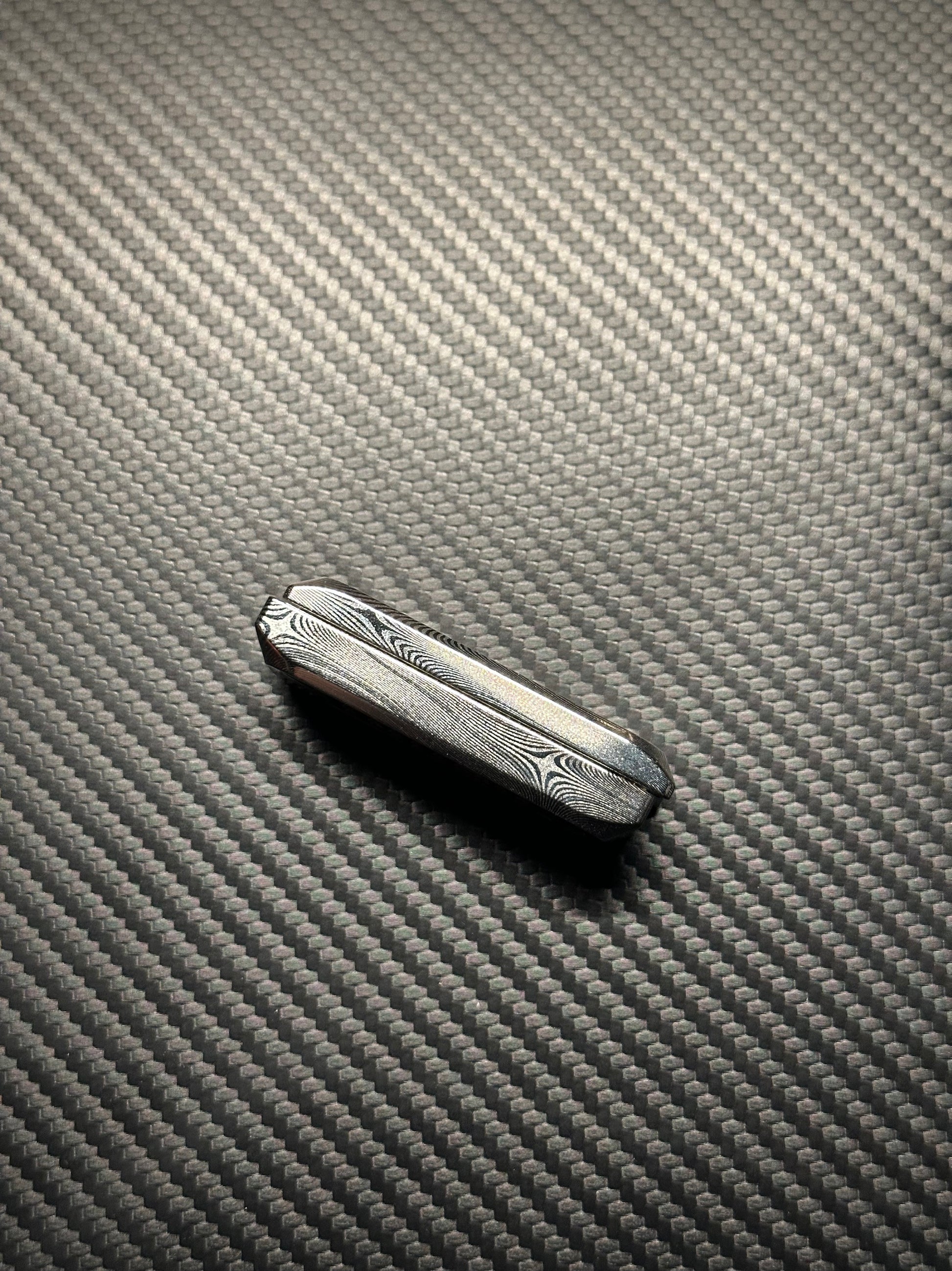 LIMBO Damasteel Engraved Limited 56