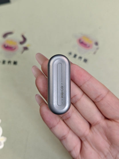 Floating Cloud Titanium