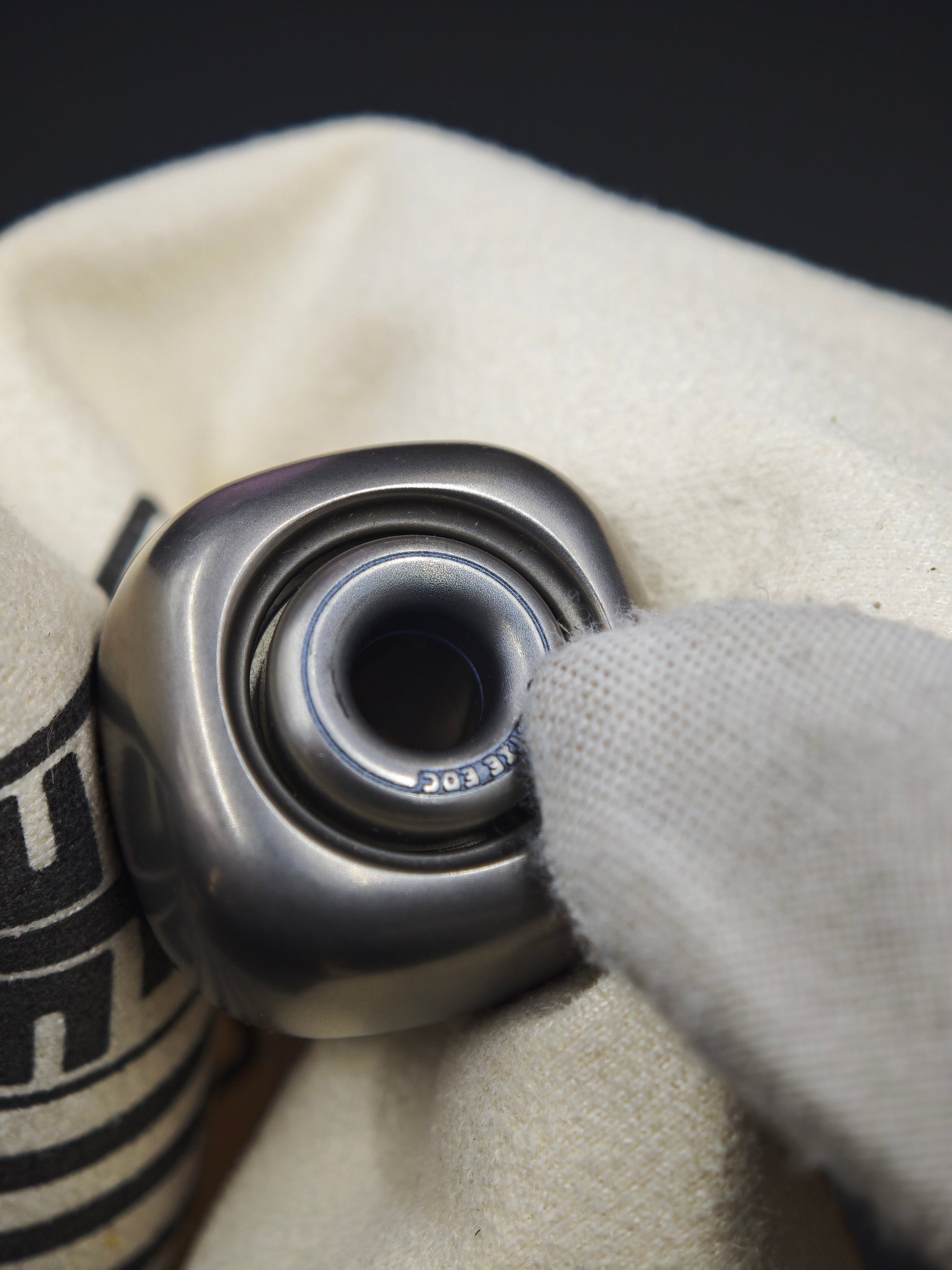 Sugar Cube Titanium
