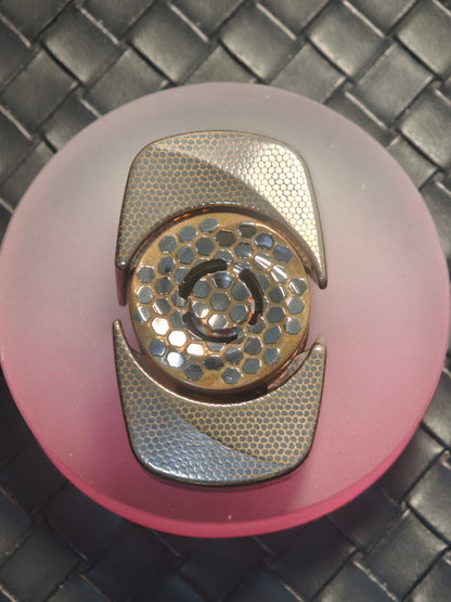 Spinner Superconductor