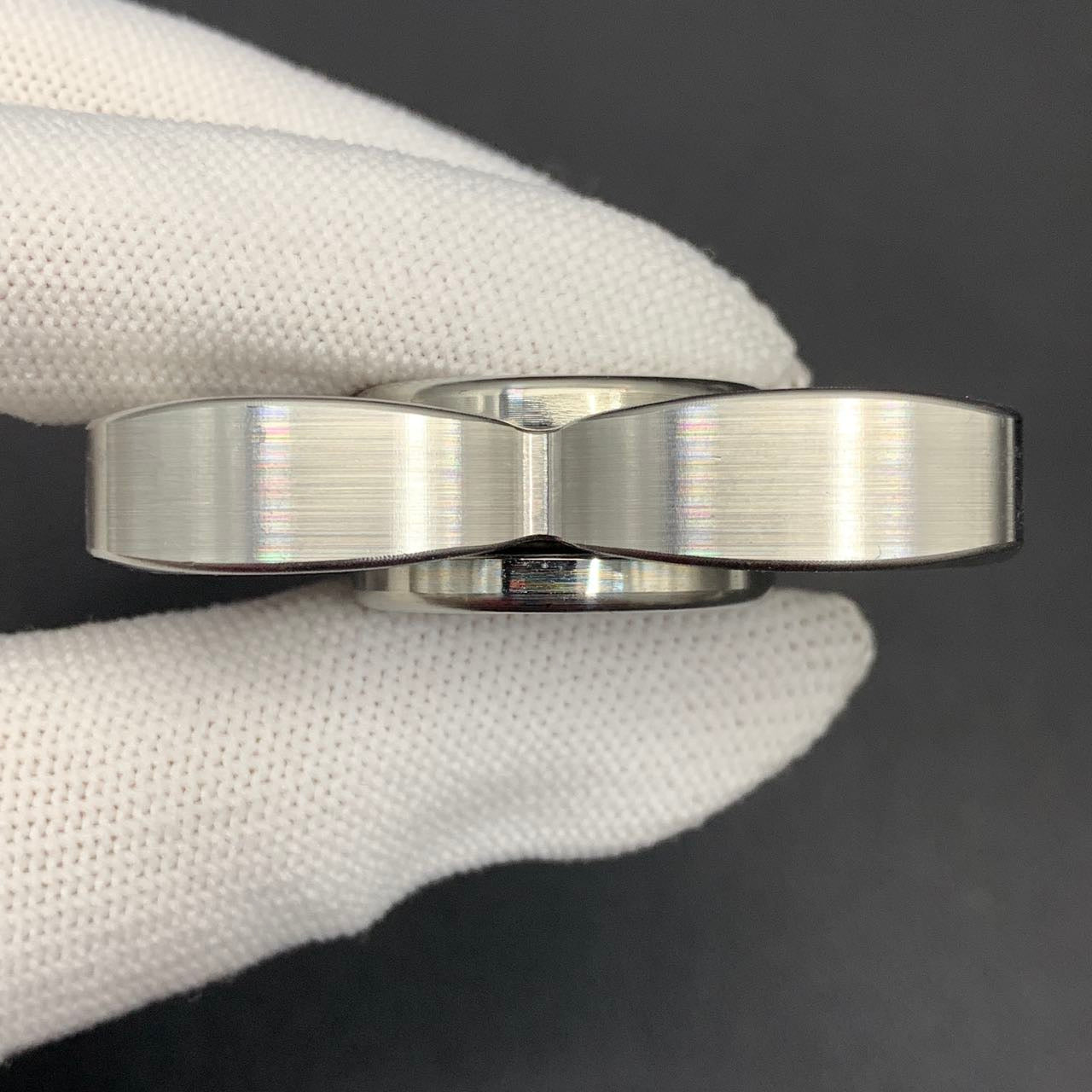 Twin Shadow Stainless Steel