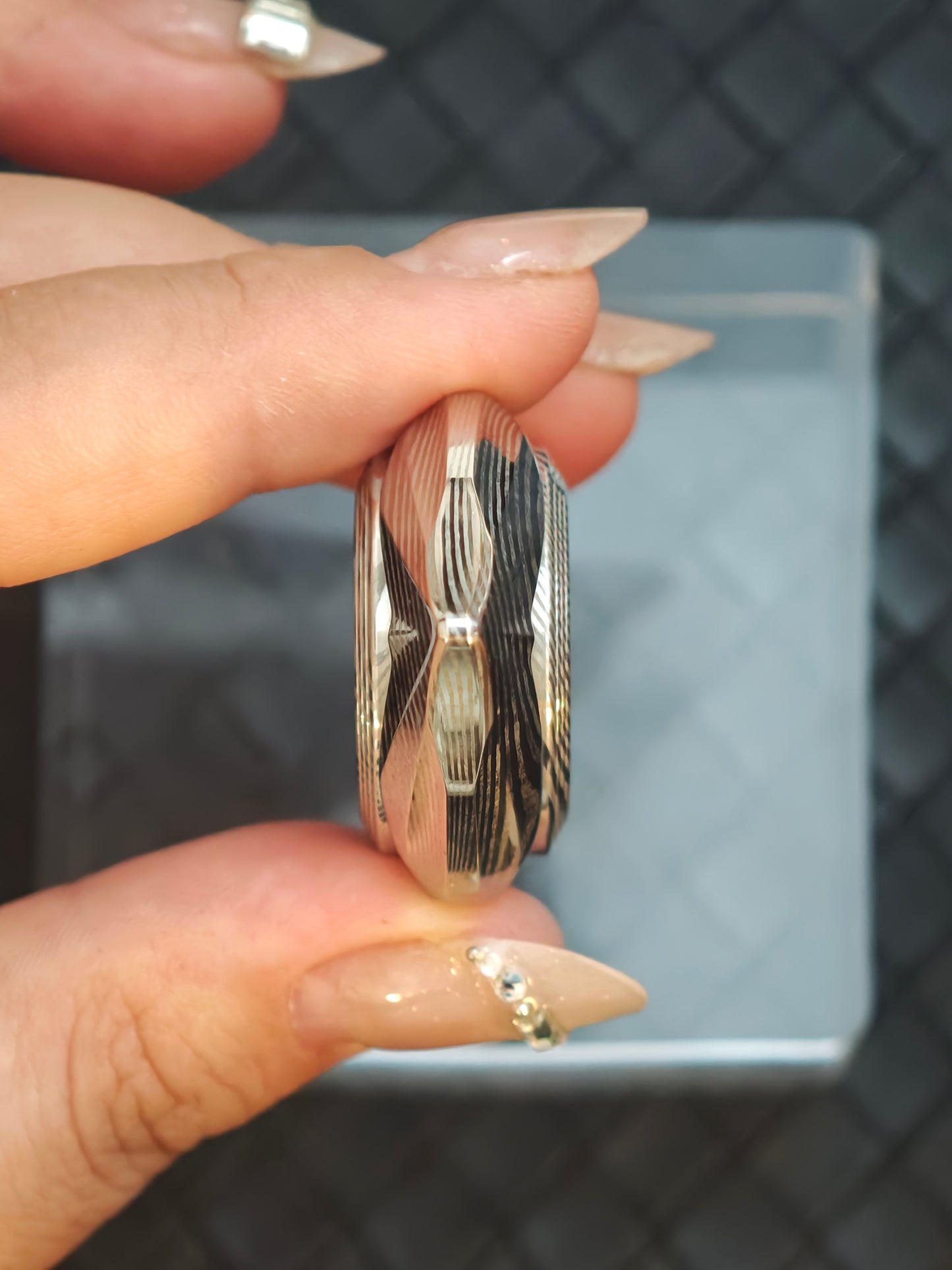 Magic Play Zirconium Ma Sagittarius Damasteel