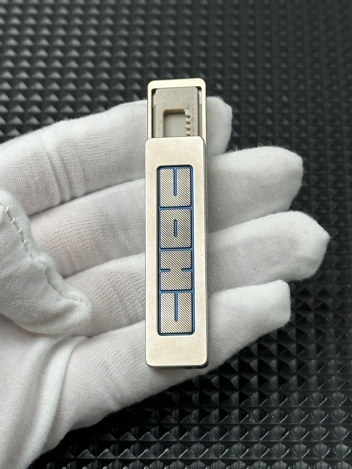 Choc Titanium