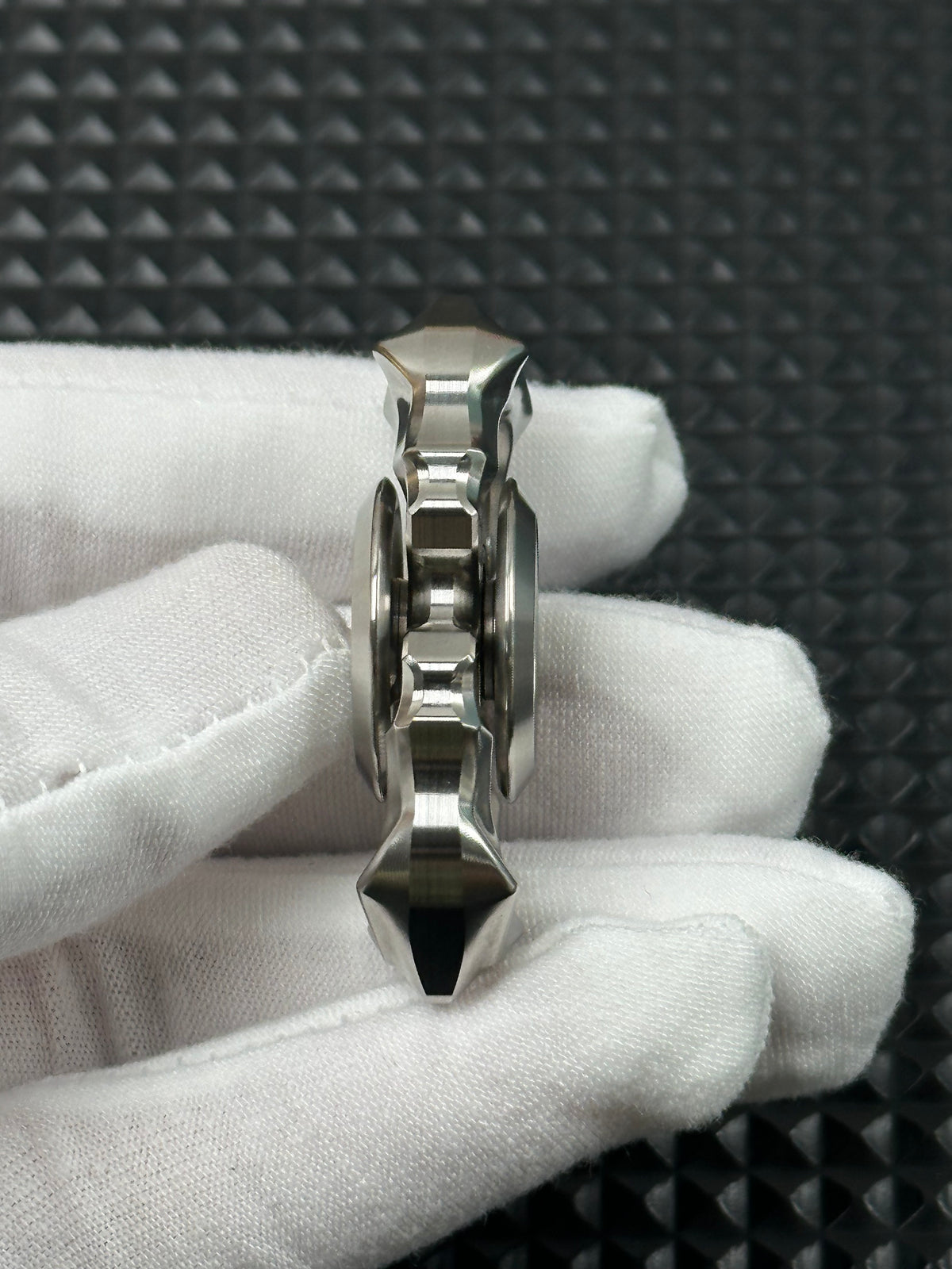 Thorns And Fog Stainless Steel Machine Finished
