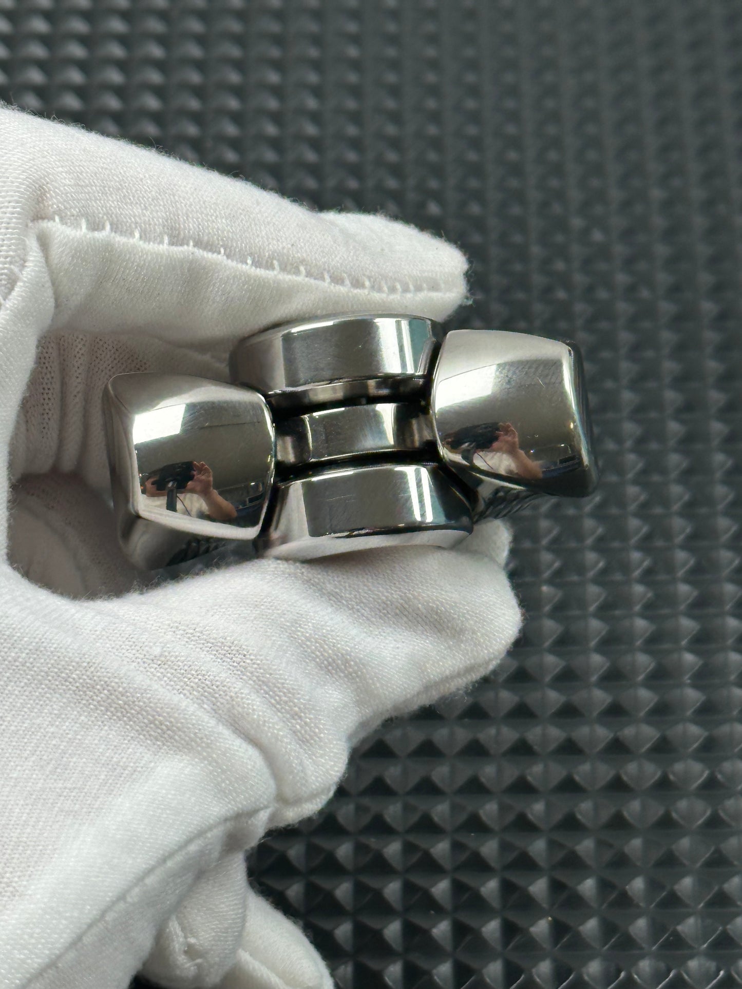 Zhen Stainless Steel