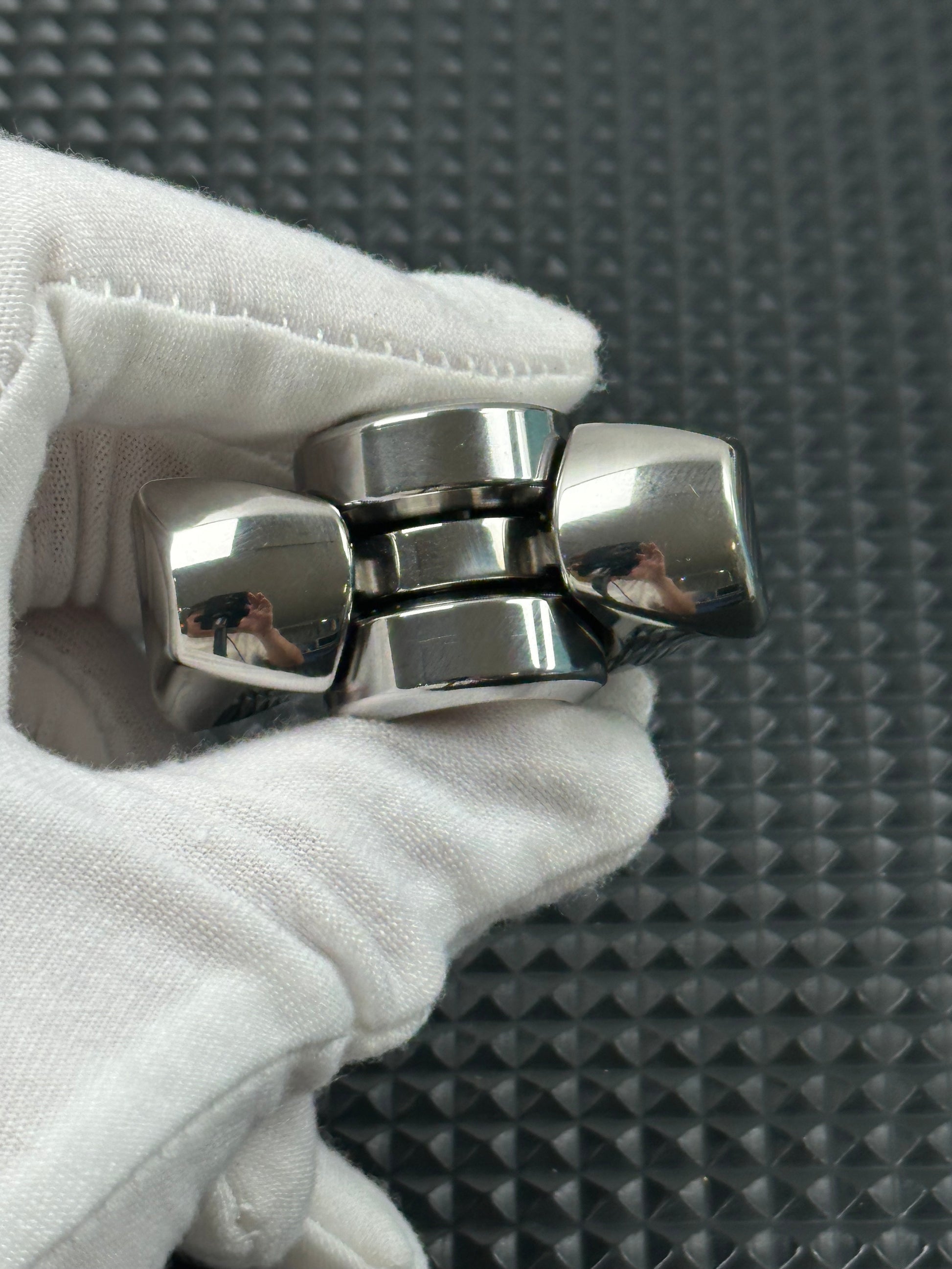 Zhen Stainless Steel
