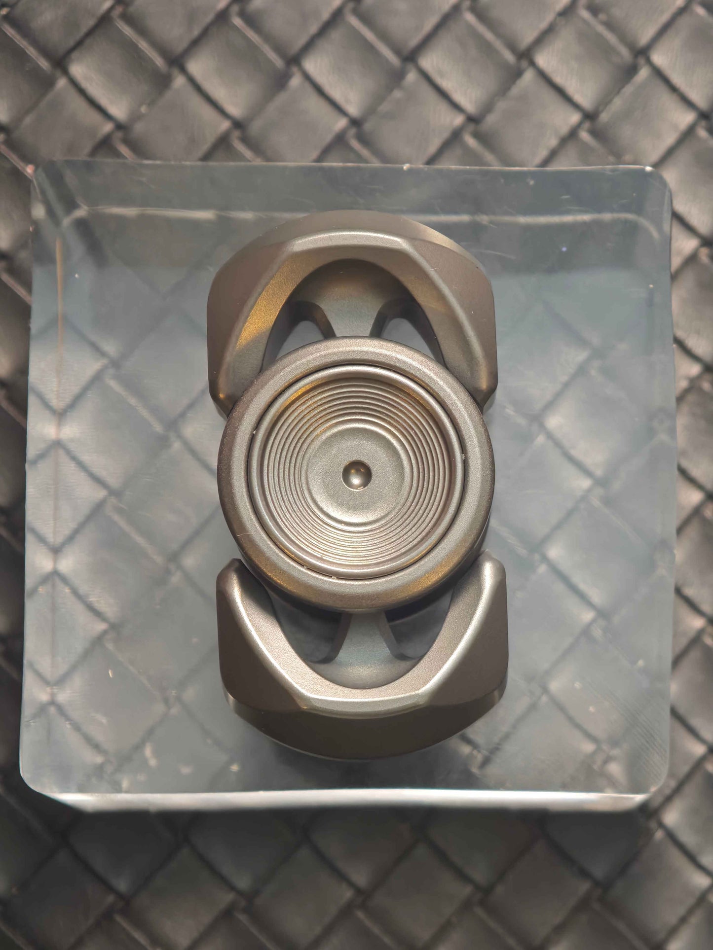 Libra Zirconium