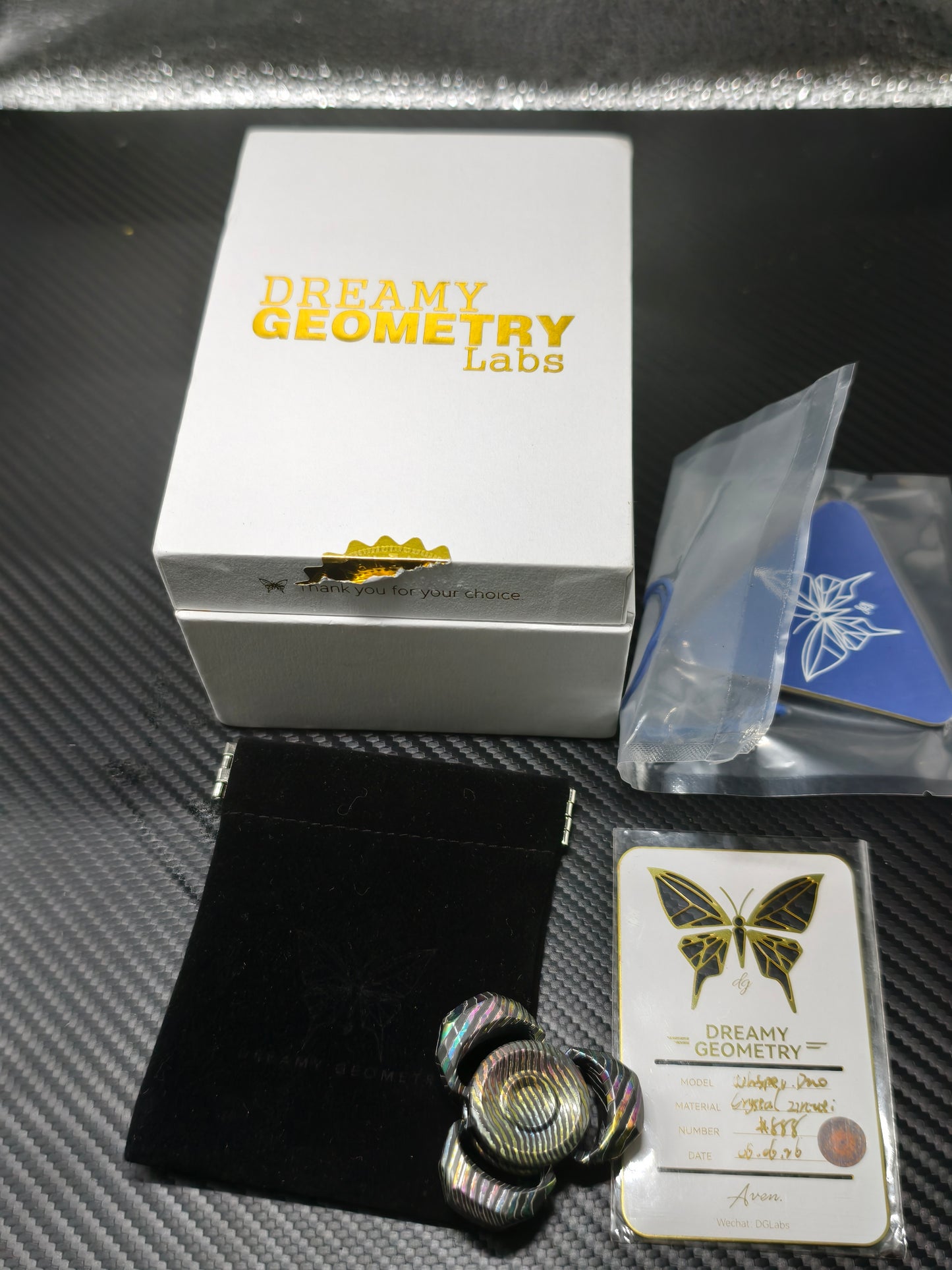 Whisper Duo Crystallized Zirconium