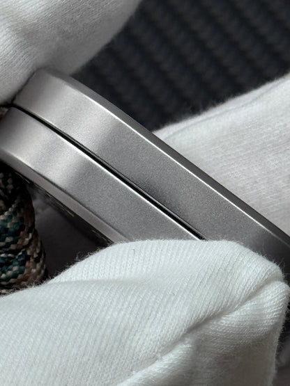 F2.9 Stainless Steel Limited Edition
