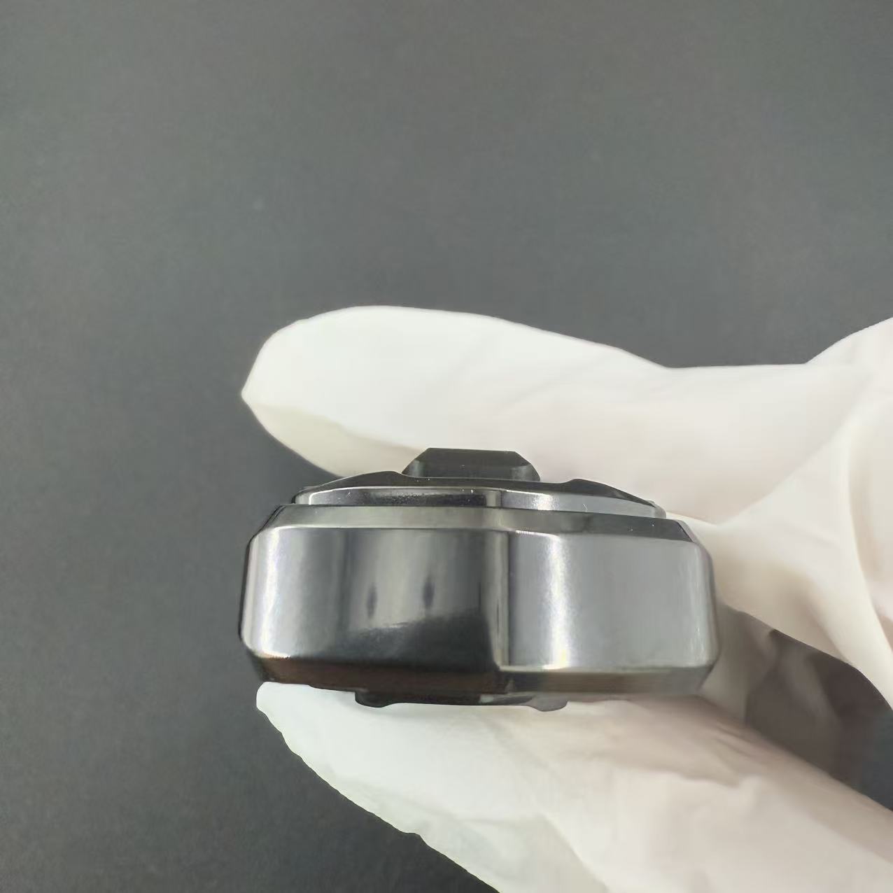 Thousand machines Zirconium Polished