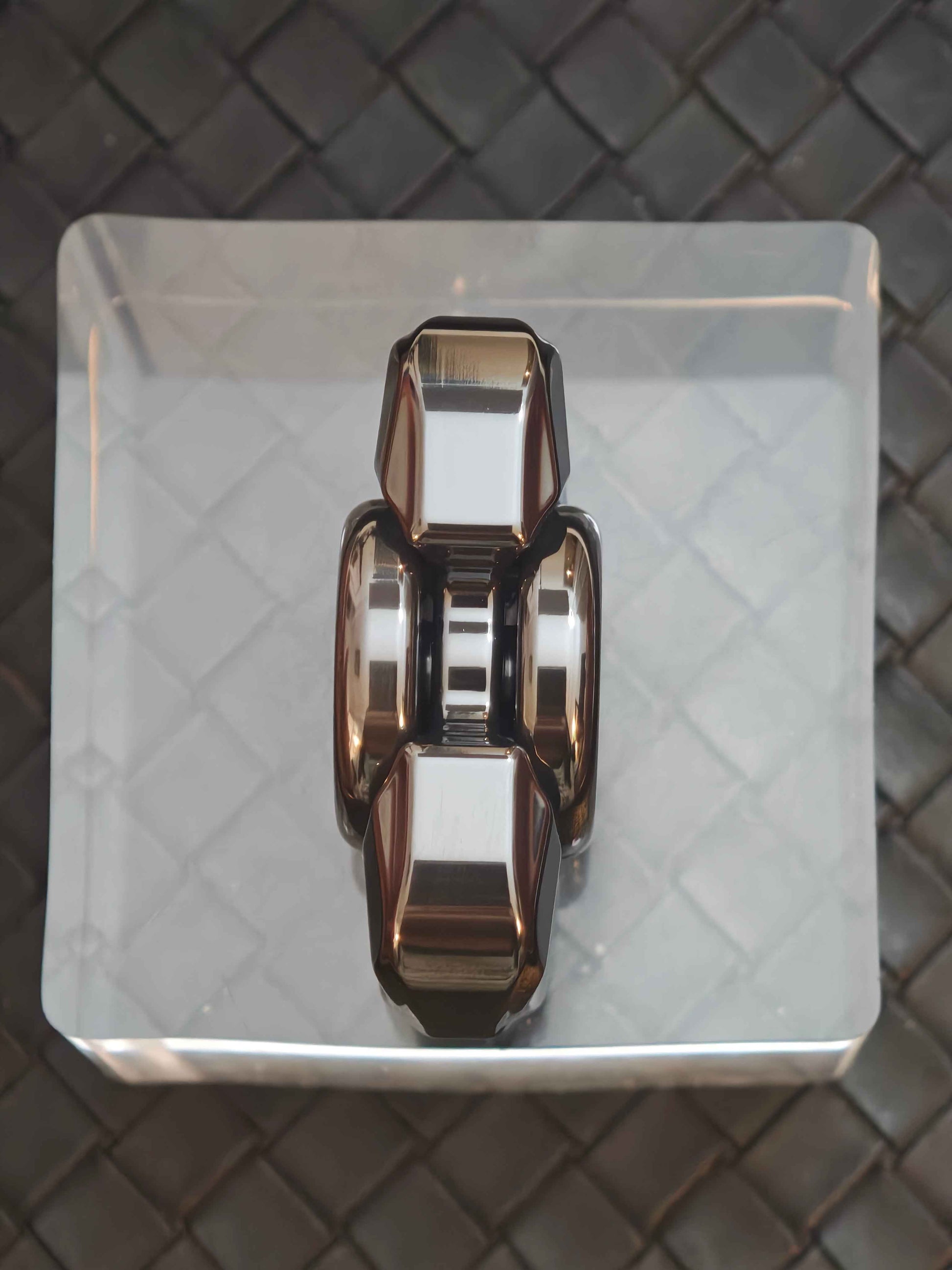 DUAT Spindle Batch II Zirconium Polished