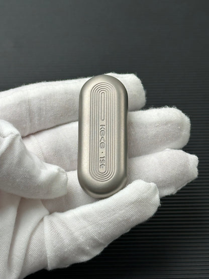 Floating Cloud Titanium