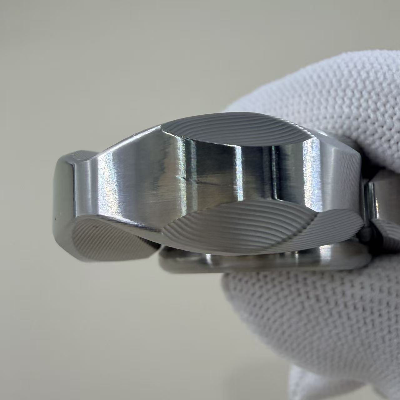Zekk Stainless Steel