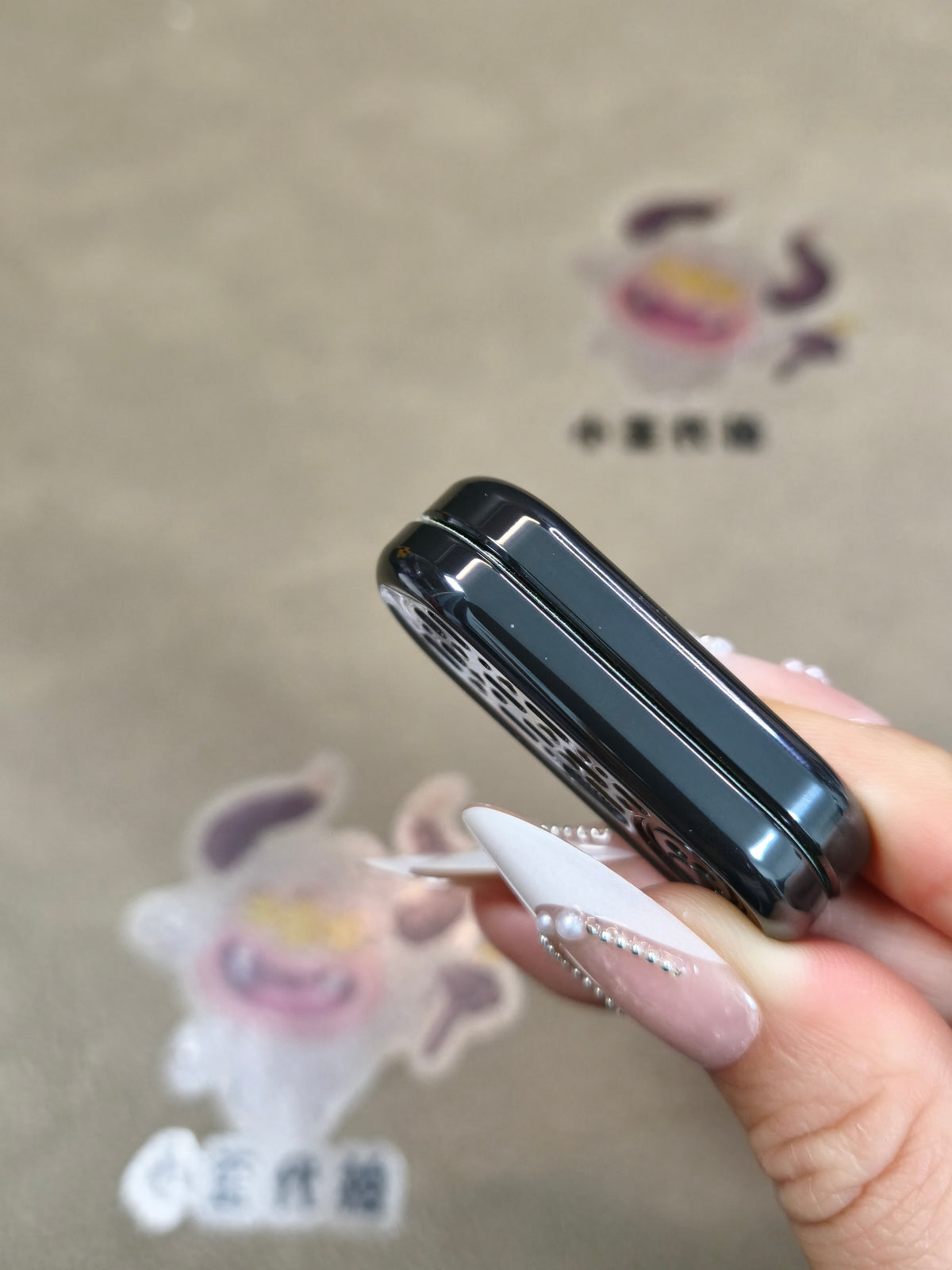 Top B Zirconium Polished