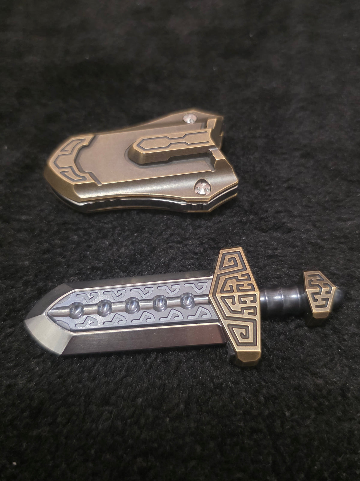 Taia Sword Bronze