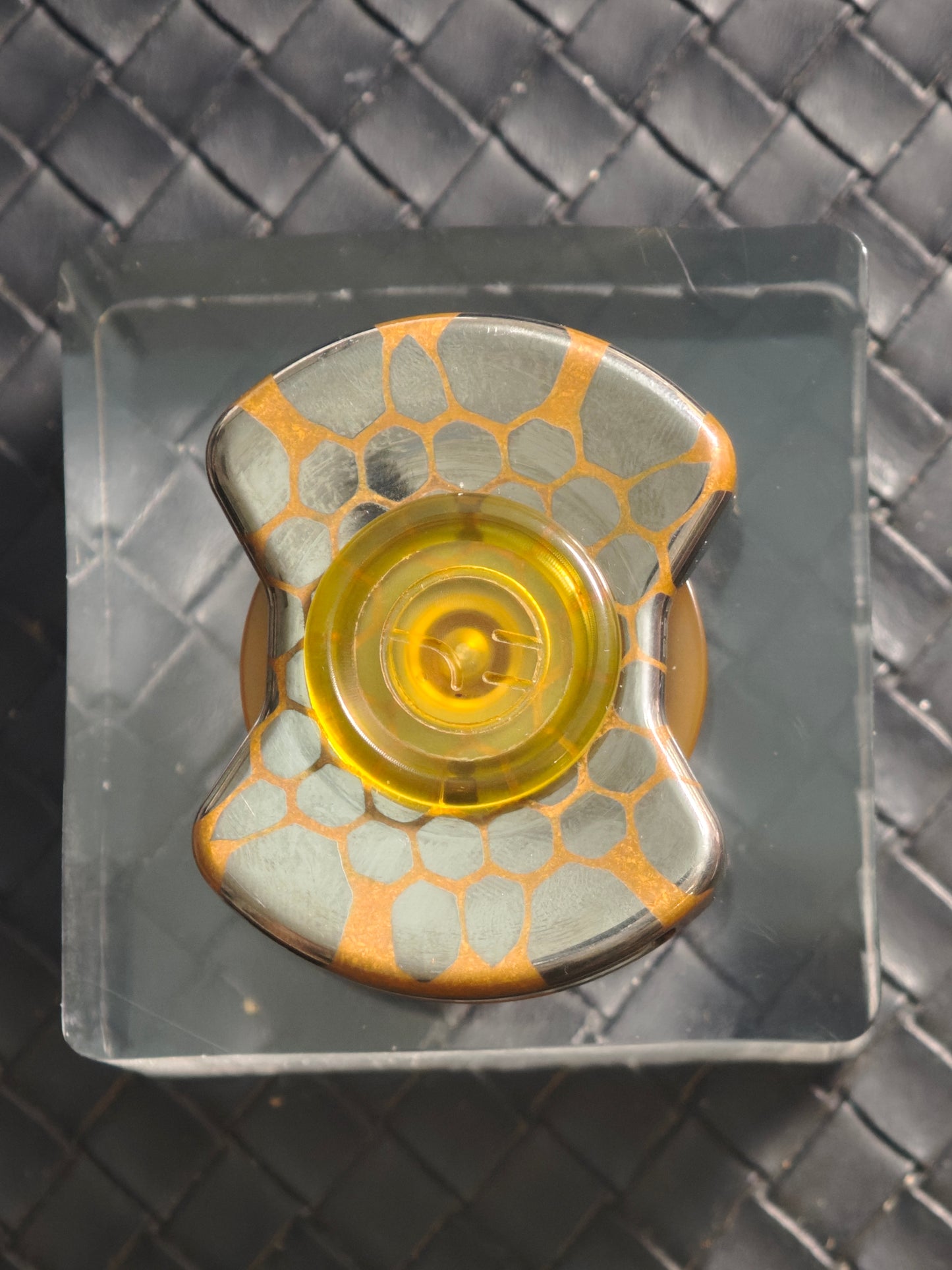 Star Thorn Superconductor