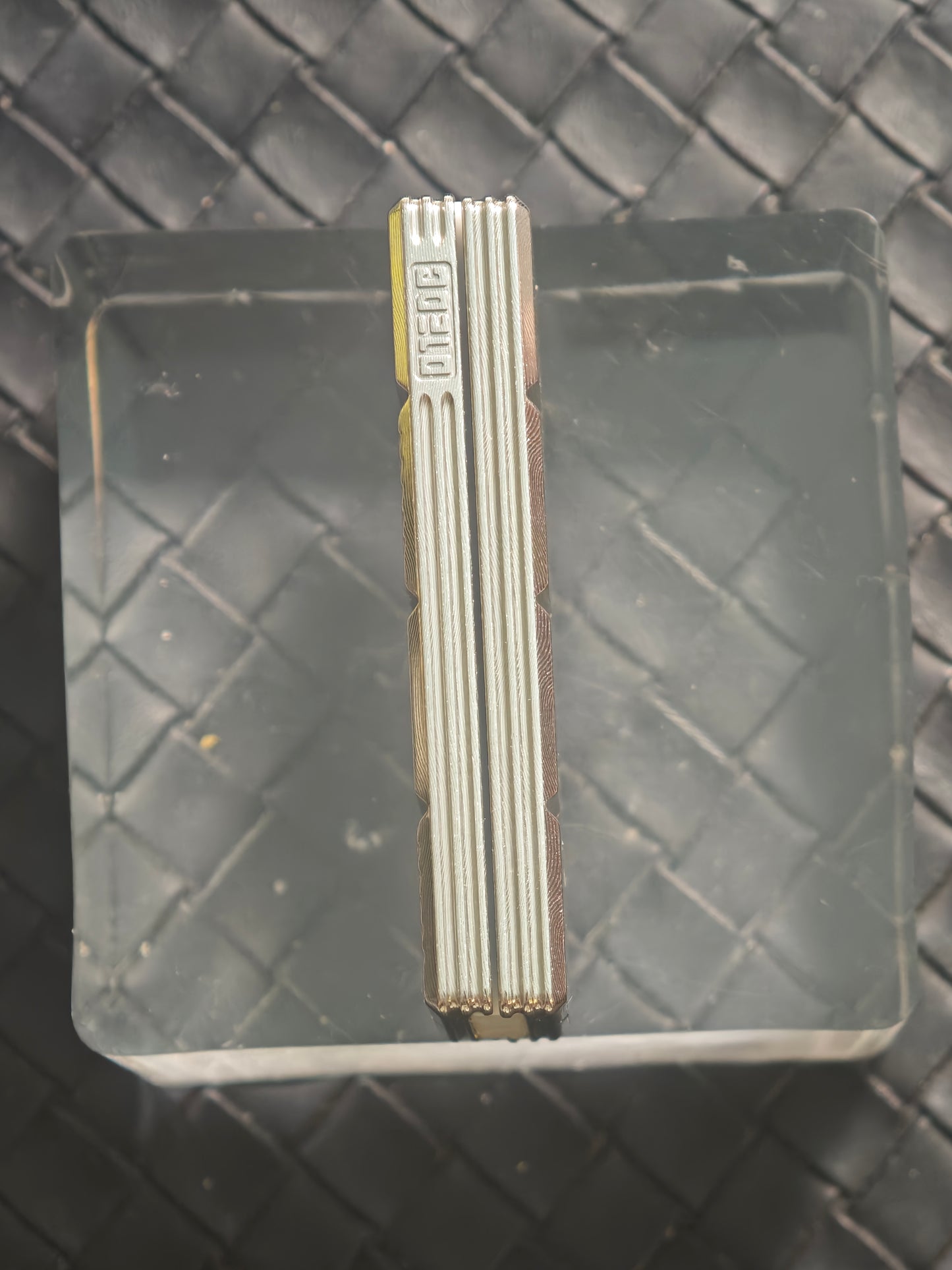 Ultra Thin Wafer Damasteel