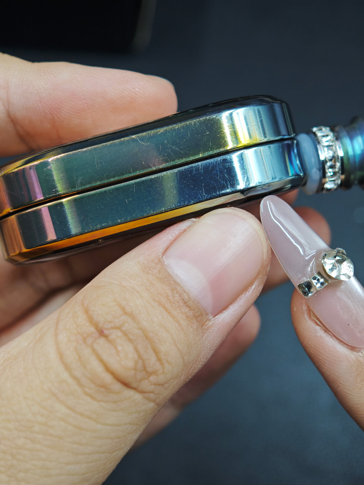 F2.8 Zirconium Color-Anodized Resin-Sealed Oil Slick