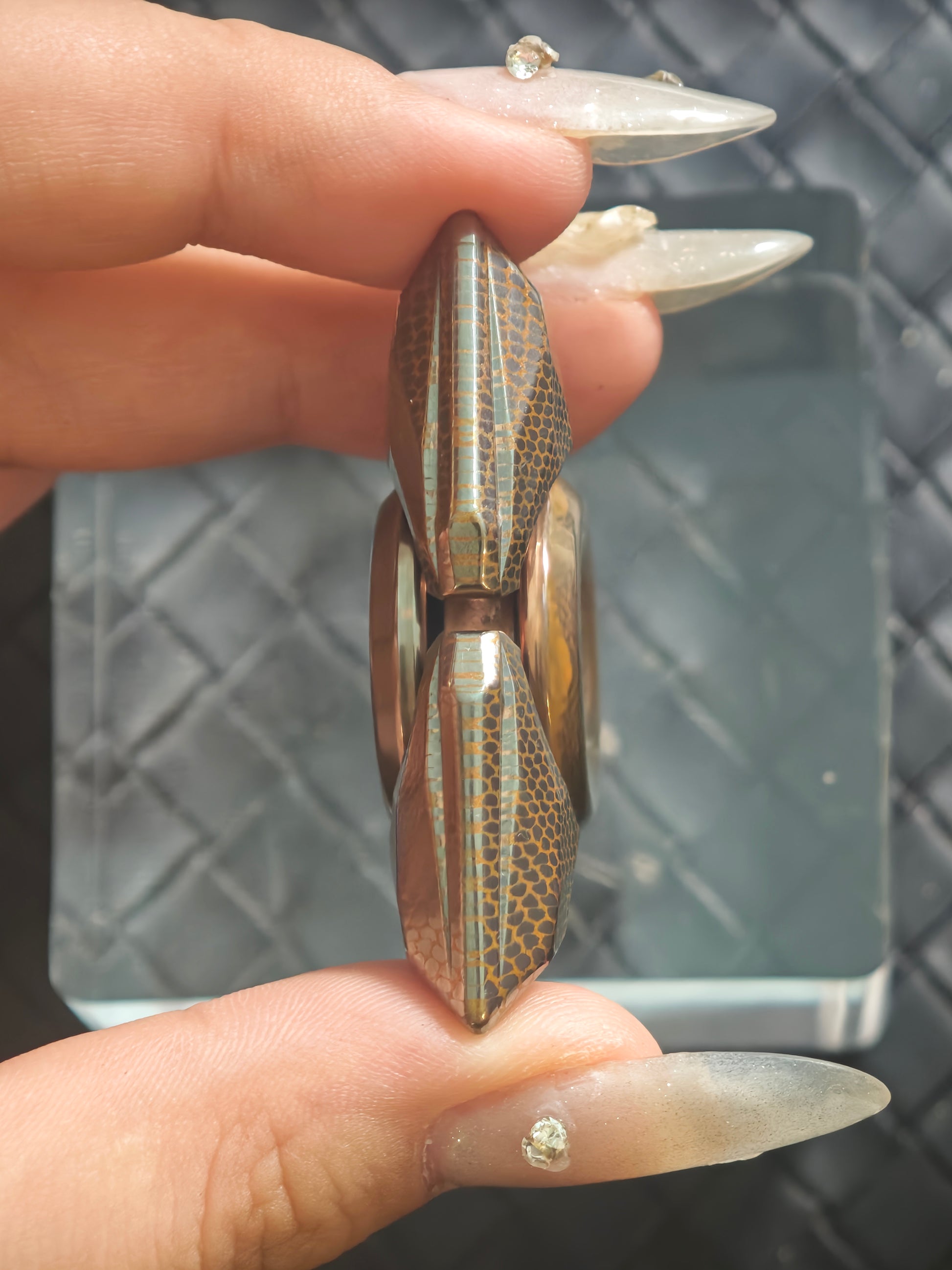 Prism Bearing Cap Superconductor