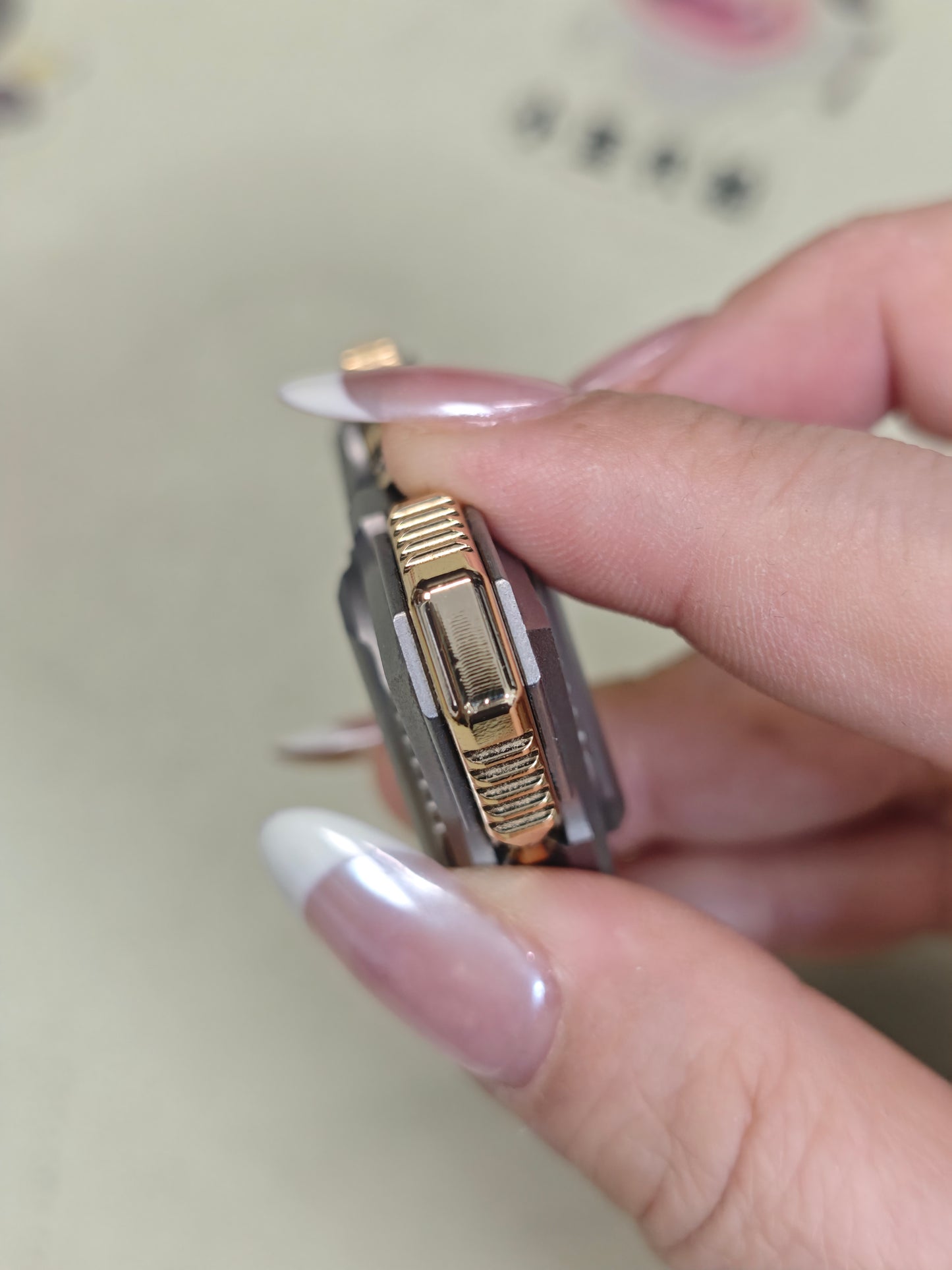 Graviturbine Gabriel Black Gold Shell Opening