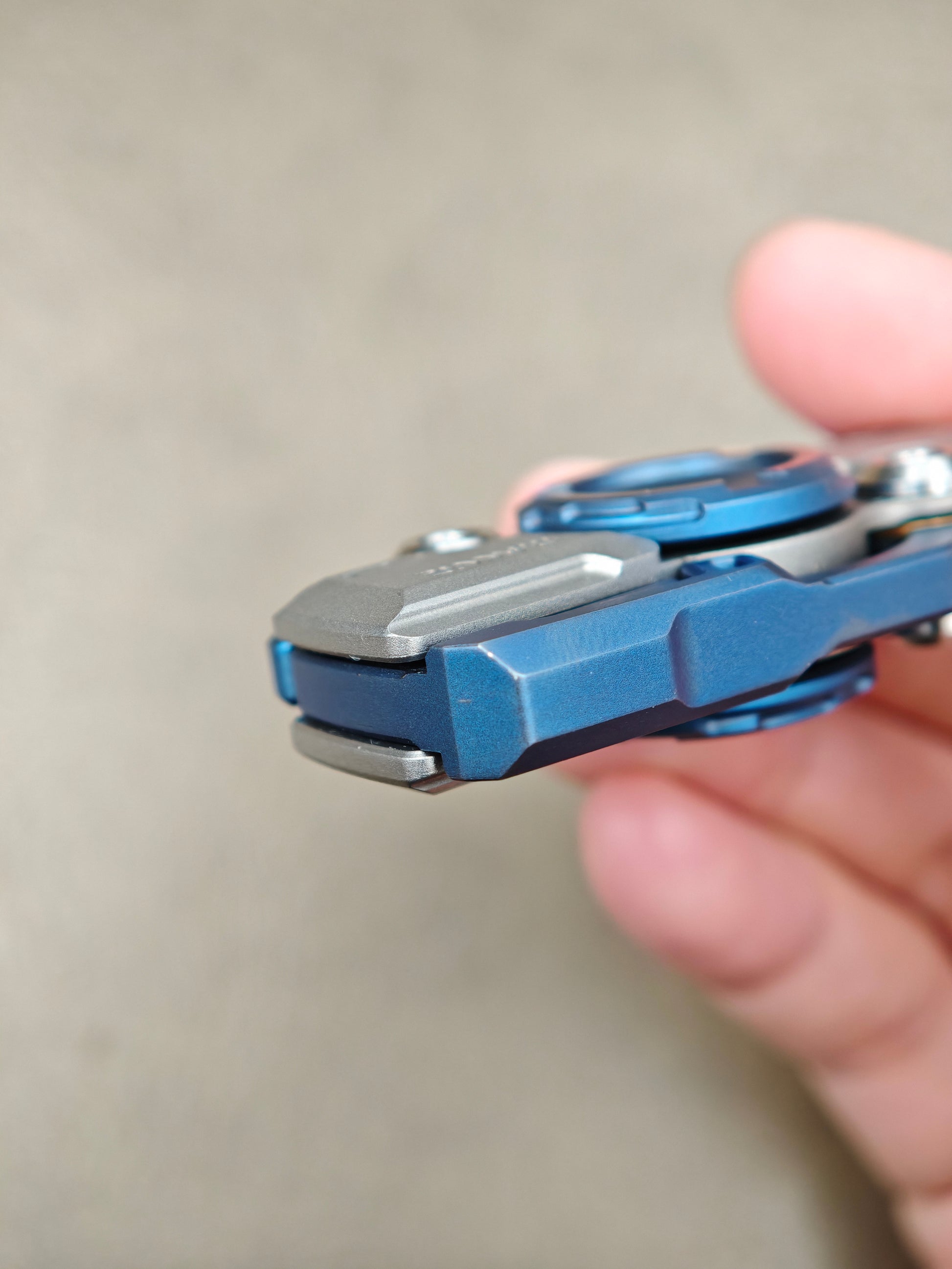RX 02 Titanium