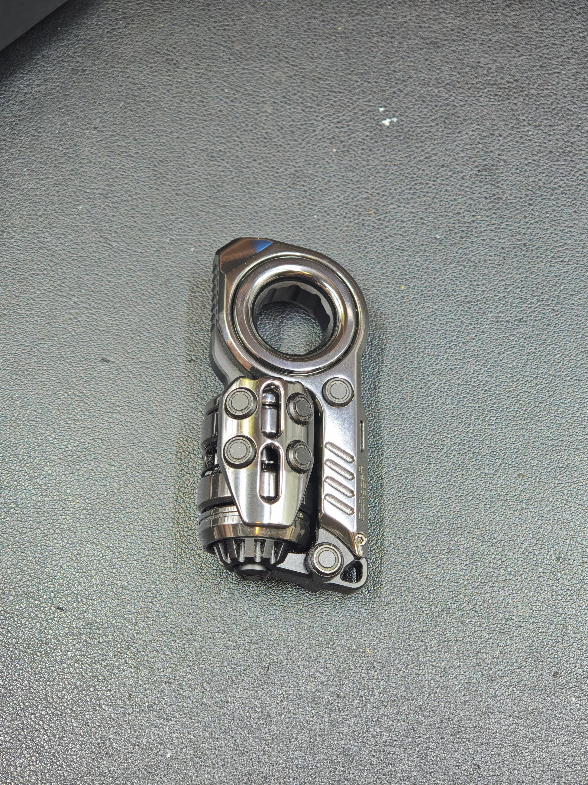 Sinian Zirconium