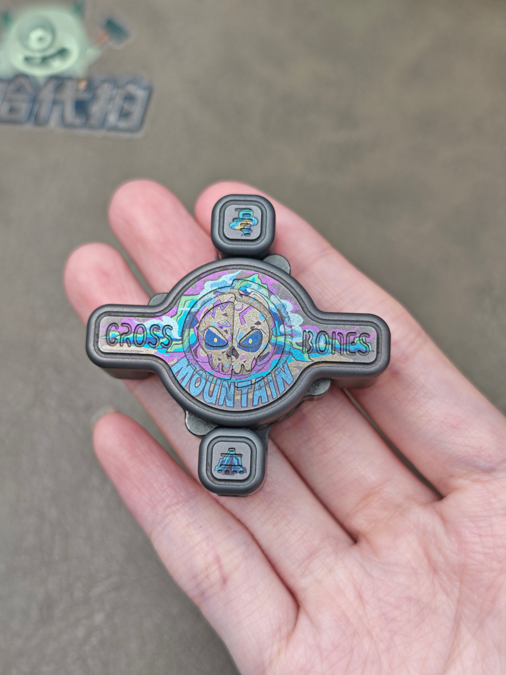 Cross Bones r Titanium