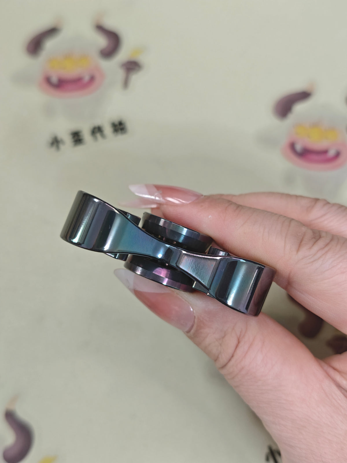 Flyer Zirconium Oil Slick