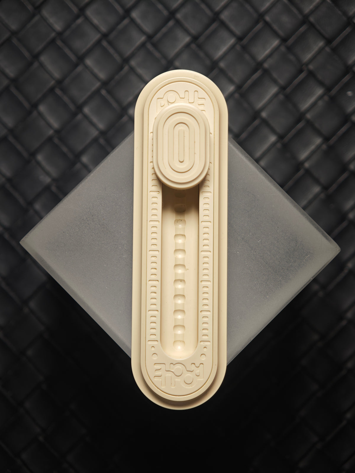 Chocolate Bar PEEK