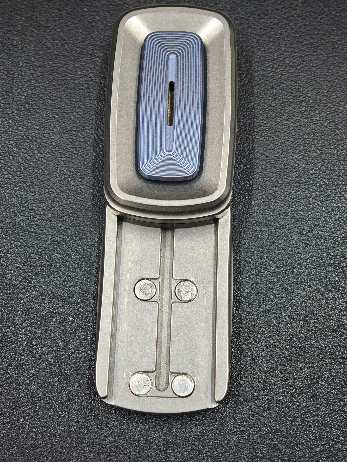 Wormhole Titanium