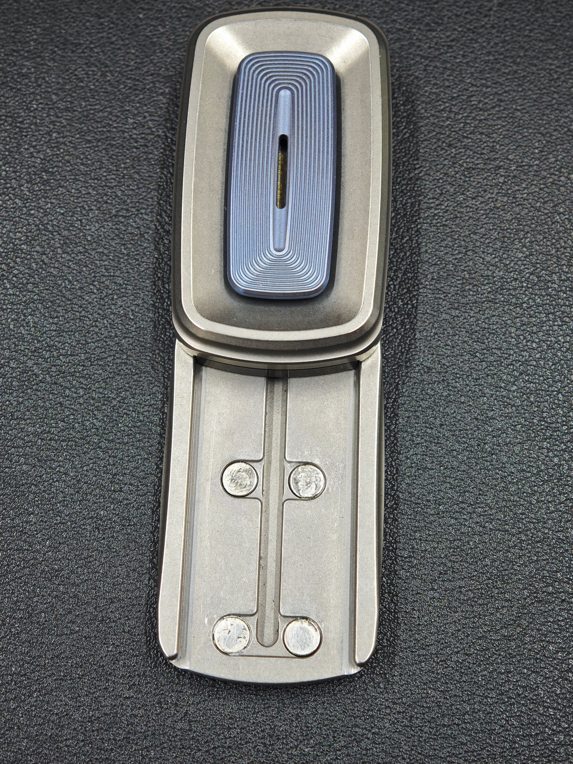 Wormhole Titanium