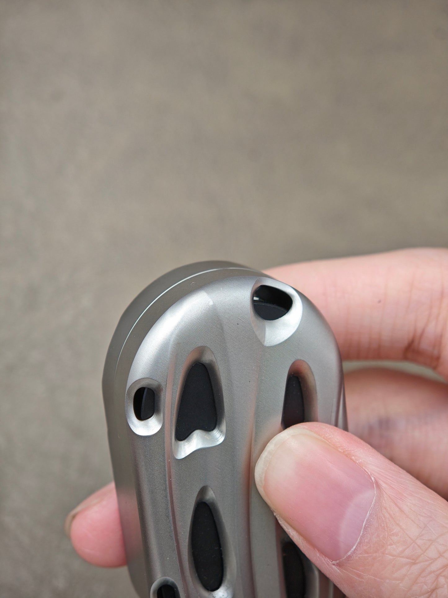 Lag Stainless Steel