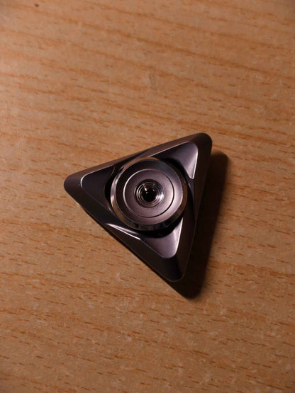 Ling Guang Spinner Titanium Limited Edition