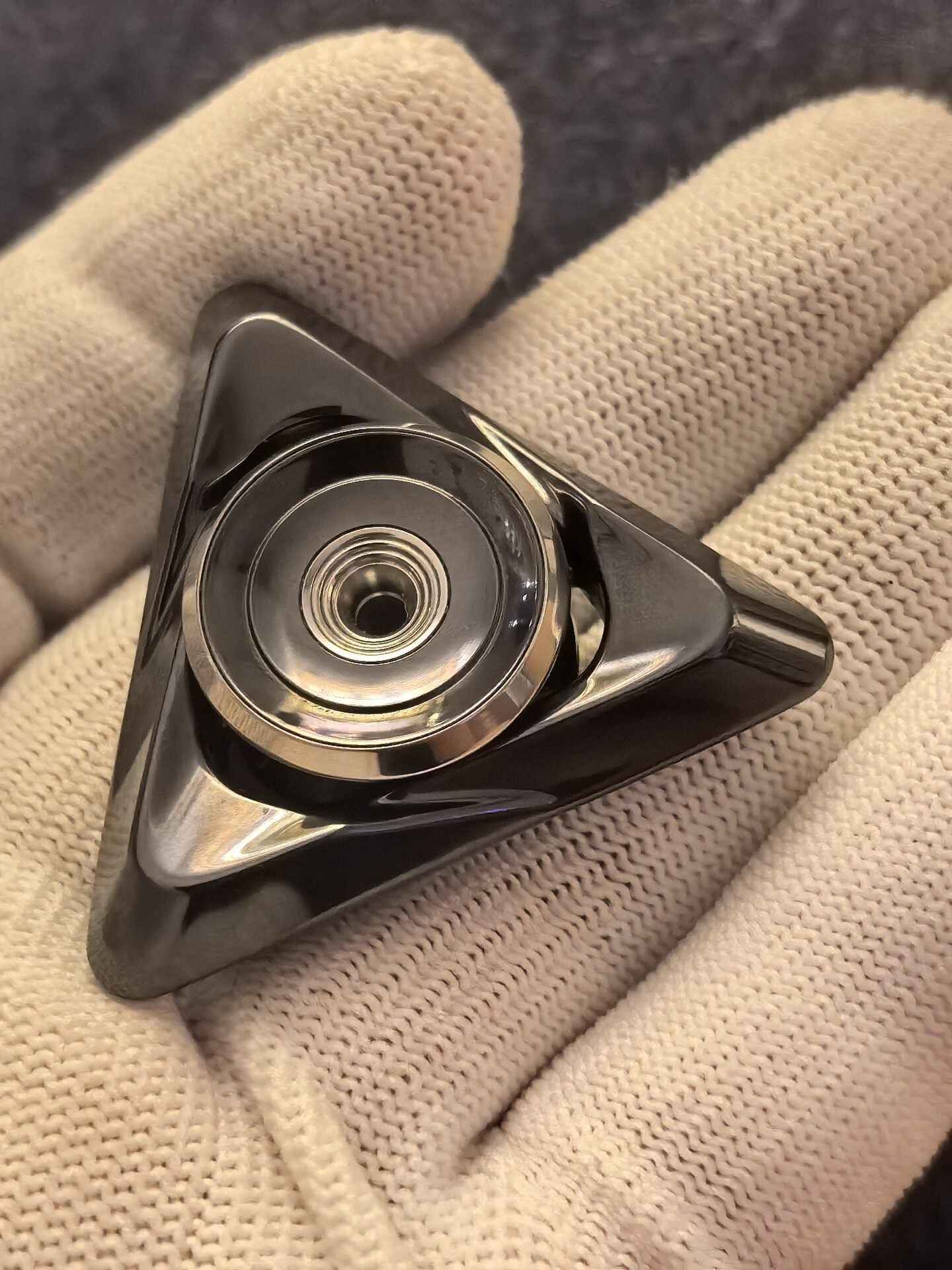 Ling Guang Spinner Zirconium Limited Edition
