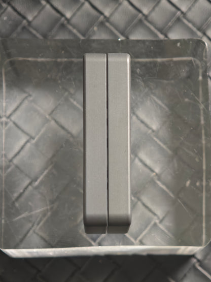 Mute Zirconium