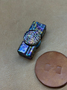 Two-Leaf Impact Titanium Color-Anodized