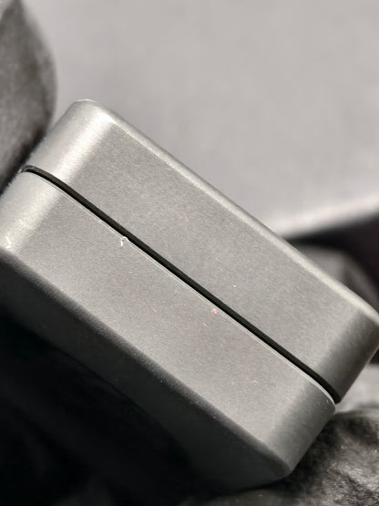 Mute Zirconium