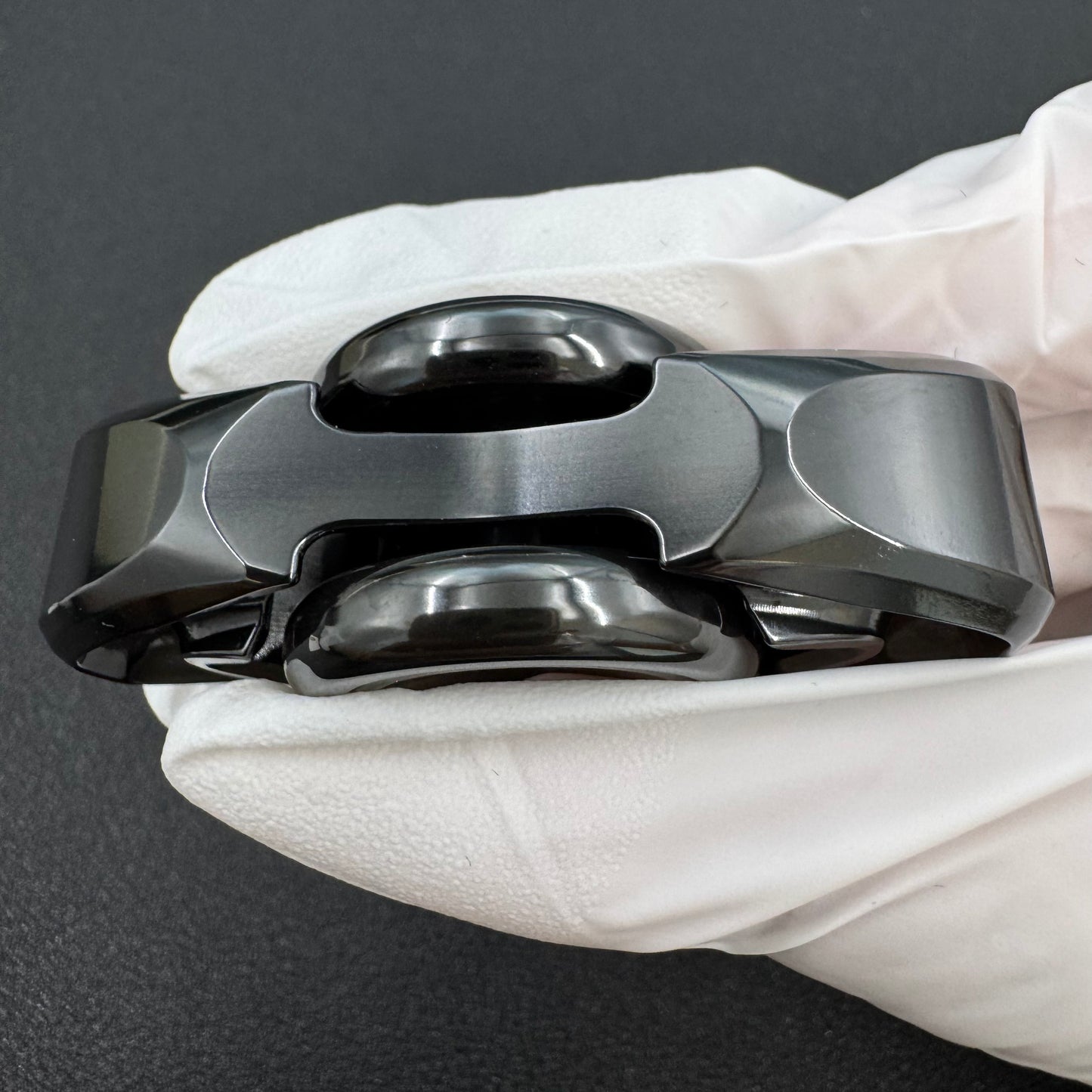 Pan Yixian Zirconium