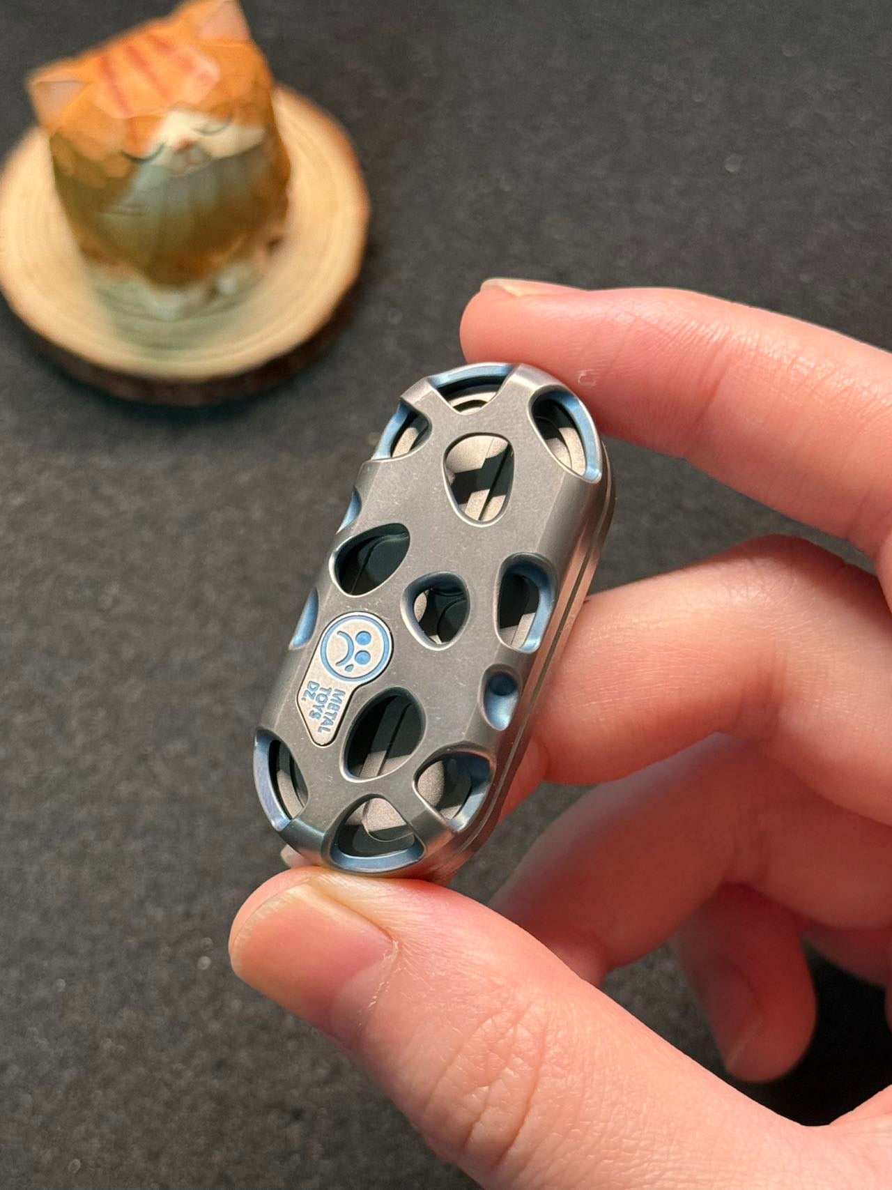 Top B Titanium