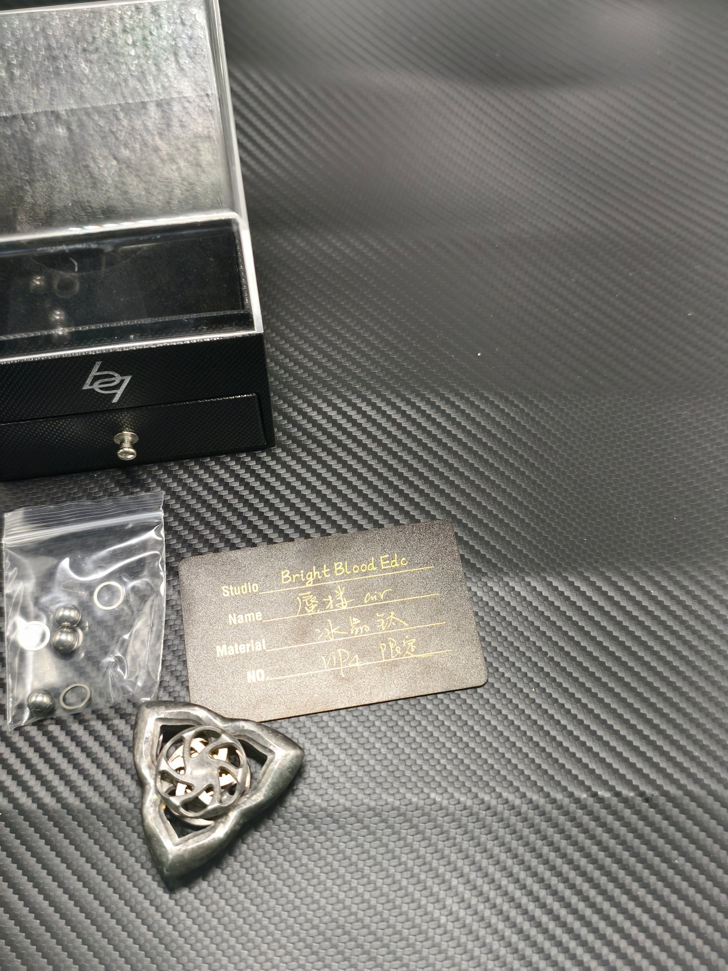 Xian Sin Crystallized Titanium
